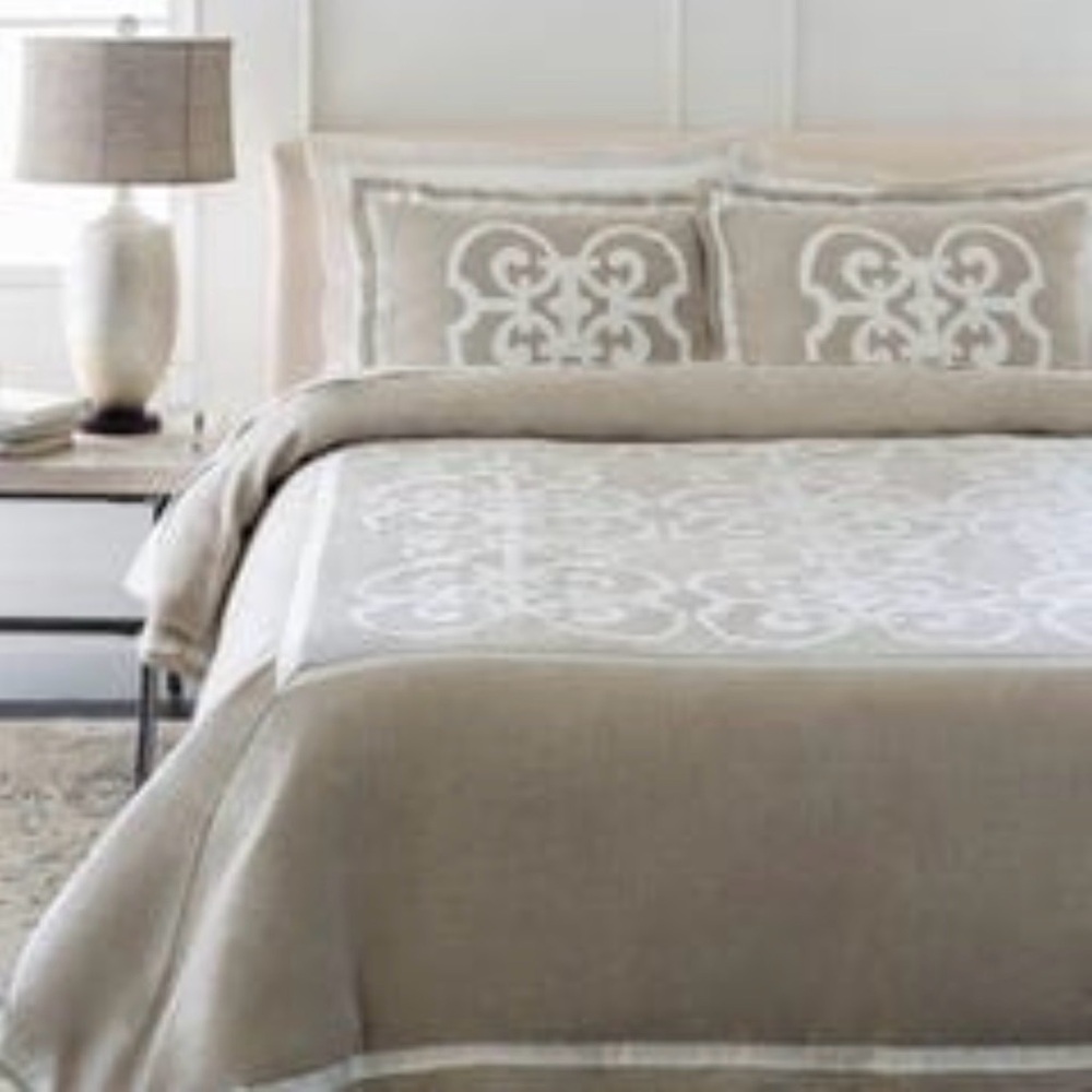 NWT* Luxury Surya Cream and White 100% Linen King Size Duvet